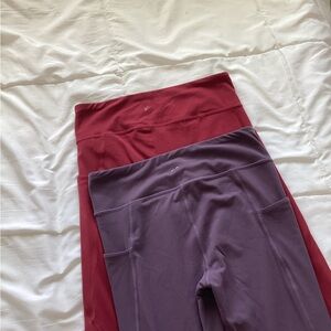 SOLD ❌❌❌❌❌pairs of athleta girl stash your treasures tight leggings
